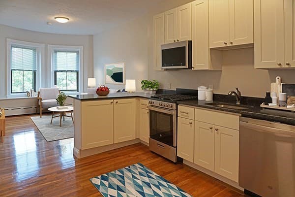 114 Willow St #4 photo 2