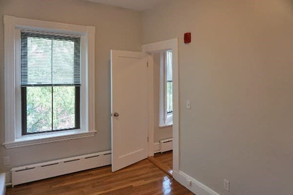 114 Willow St #4 photo 5