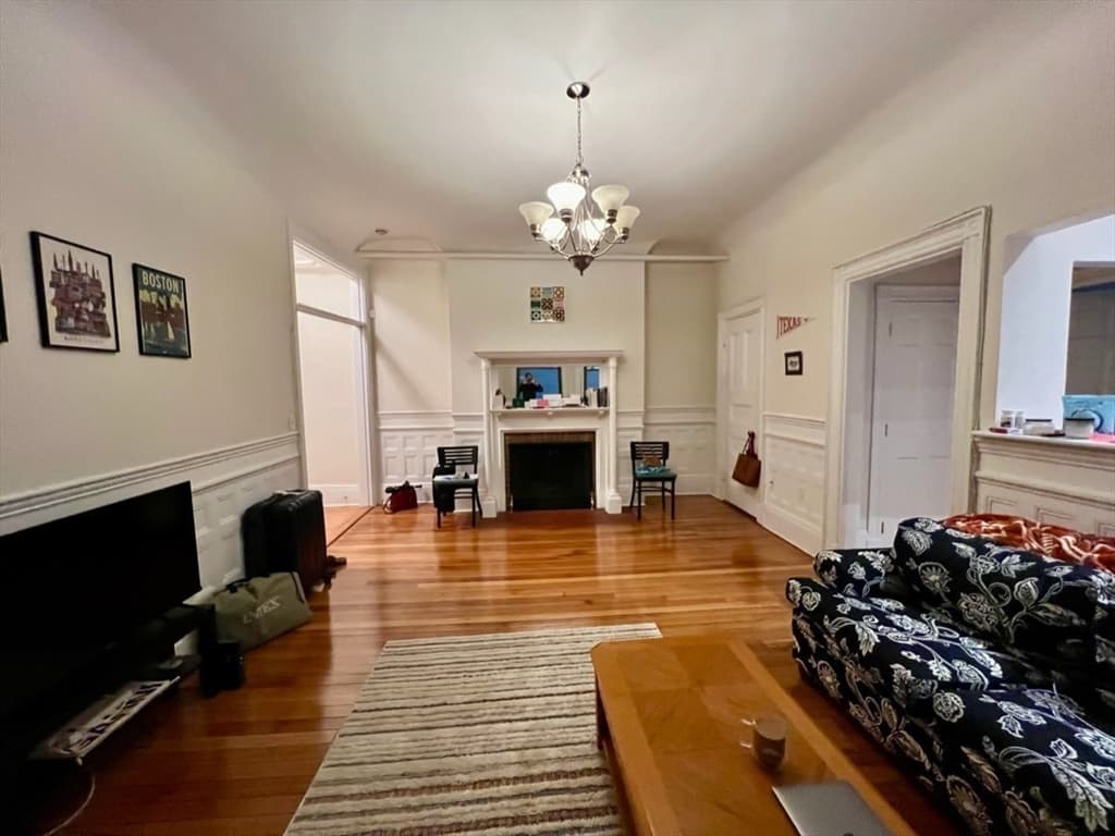362 Commonwealth Ave #2D photo 2