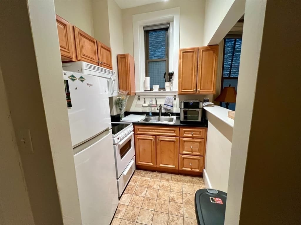 362 Commonwealth Ave #2D photo 4