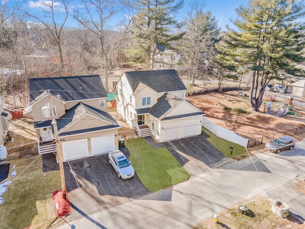 18 Arthur Dr #1 photo 3