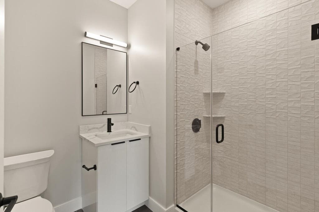 211 Green St #209 photo 3