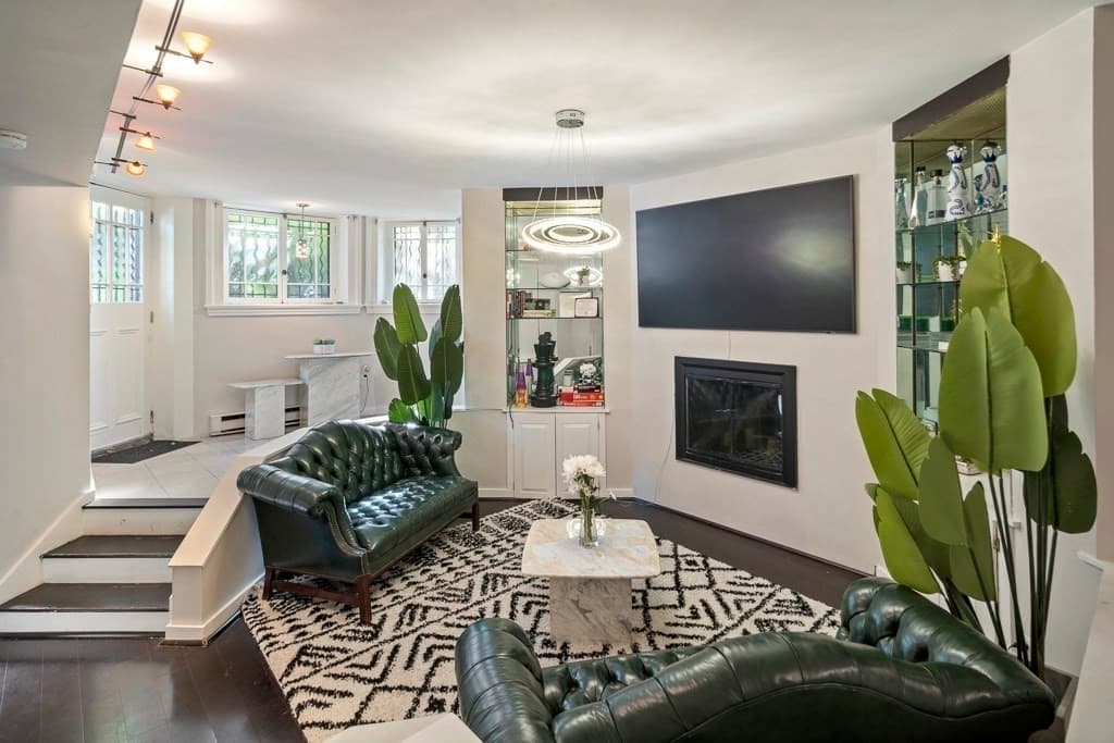 244 Beacon Street #1C photo 4