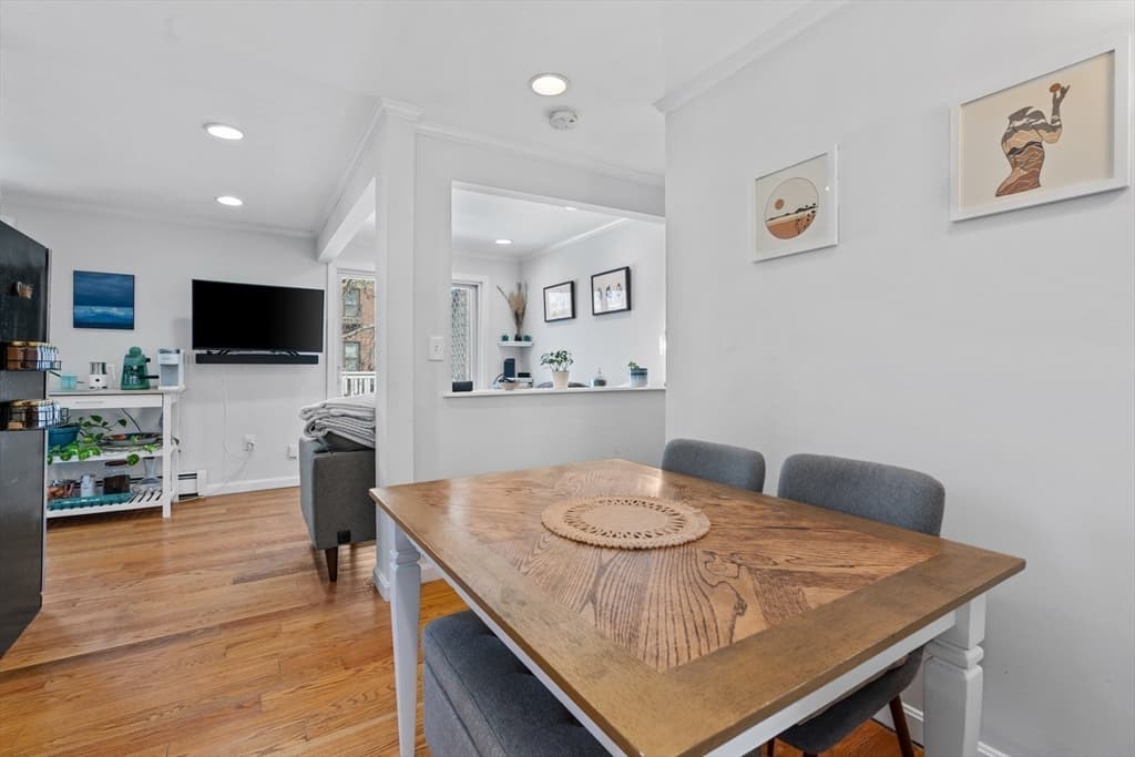 5 Burrill Pl photo 4