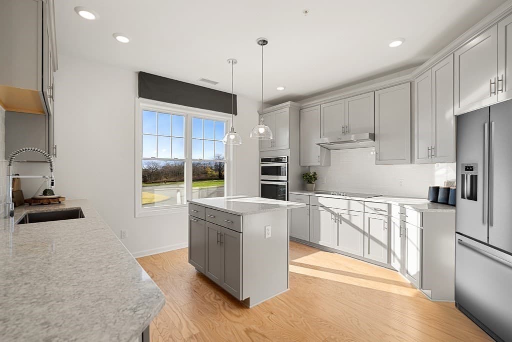 4 Peters Farm Way #0412