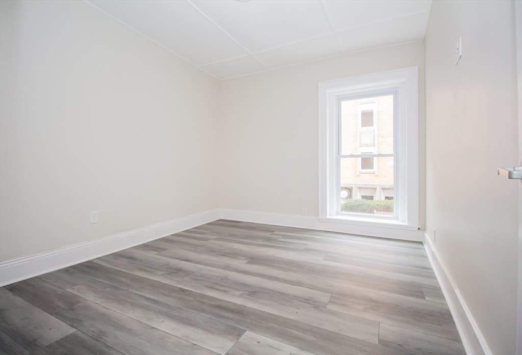 18 Walnut St #1 photo 5