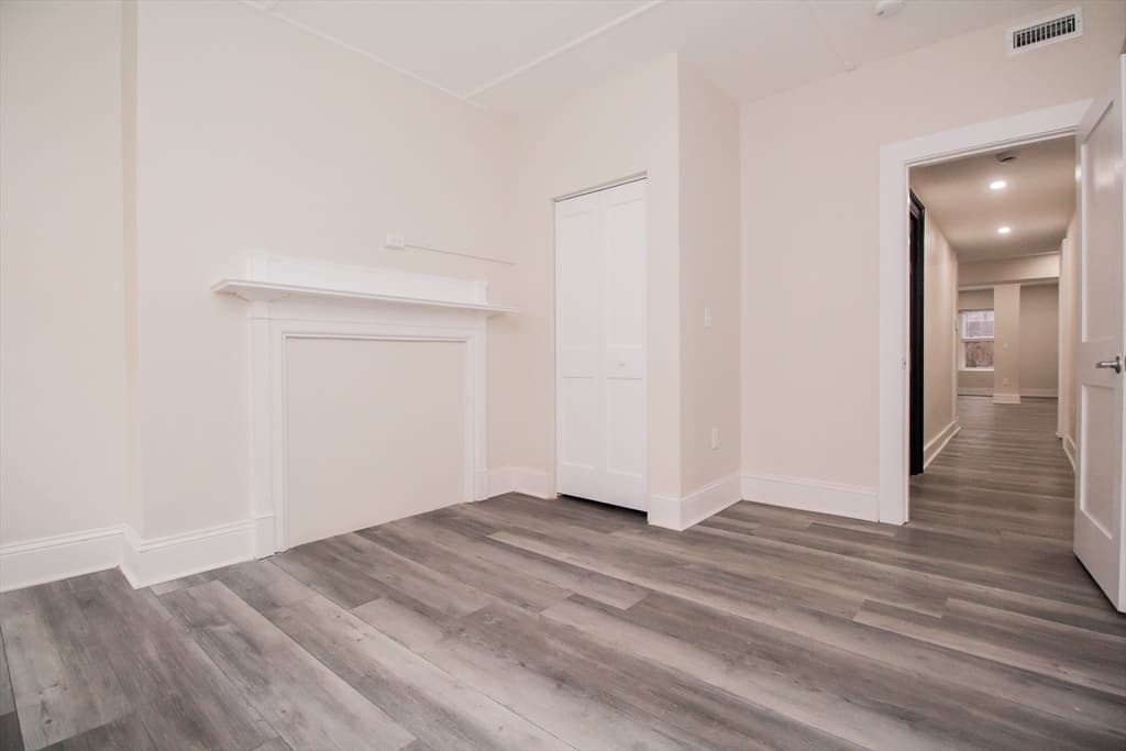 18 Walnut St #1 photo 4