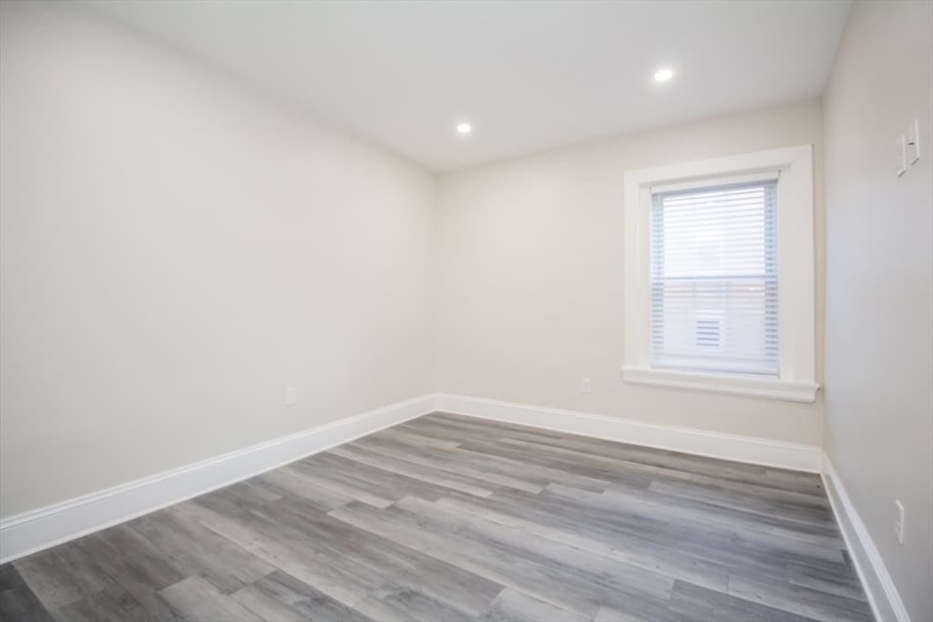 18 Walnut St #7 photo 5