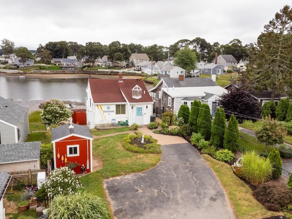 22 Pinehurst Drive photo 2