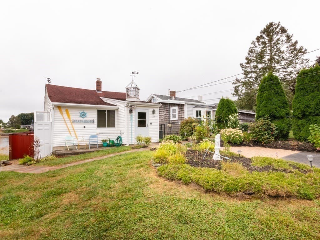 22 Pinehurst Drive photo 3