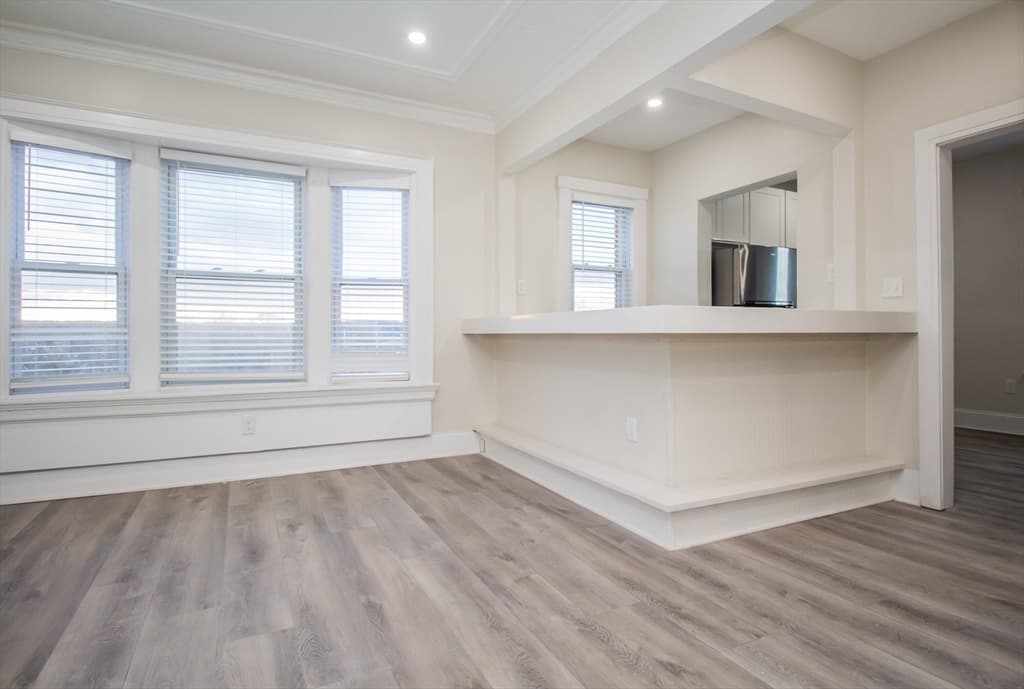 18 Walnut St #12 photo 3