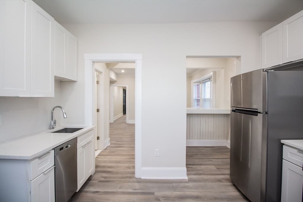 18 Walnut St #12 photo 5