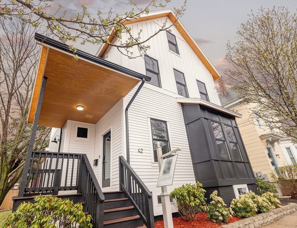 42 Sargent Ave