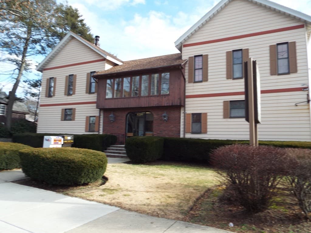 5230 Washington photo 2