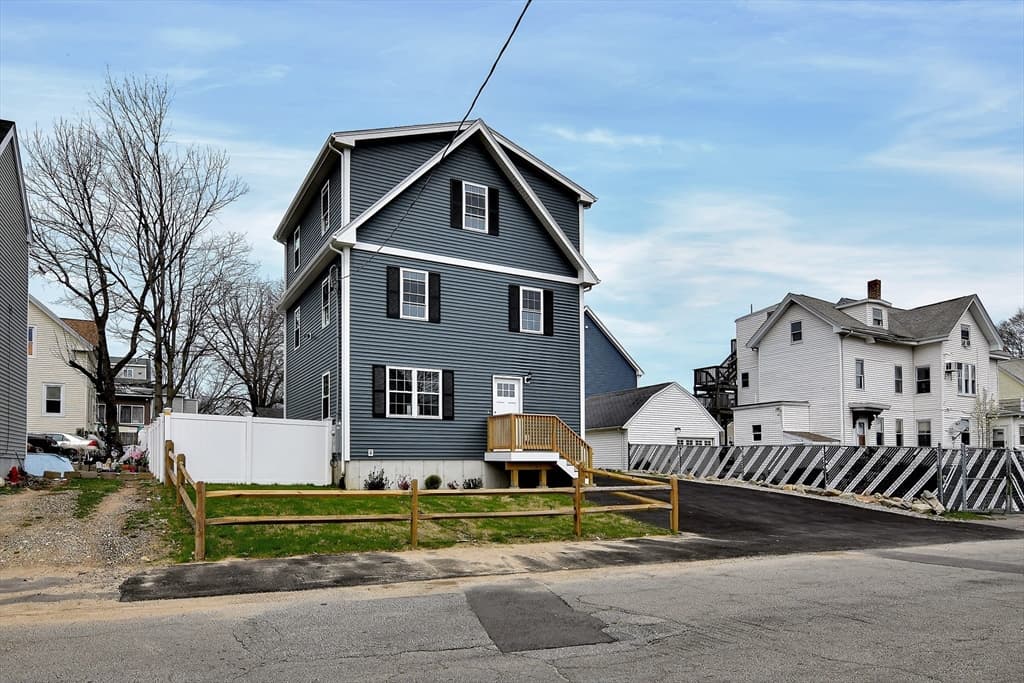 207 Green St