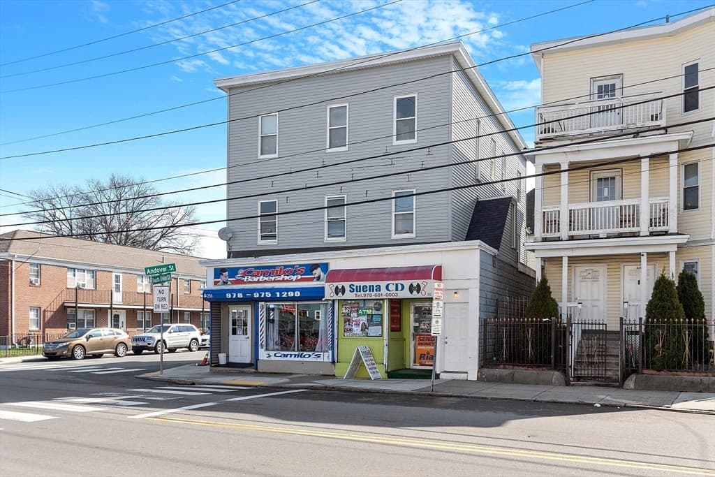 256-258A S Union St