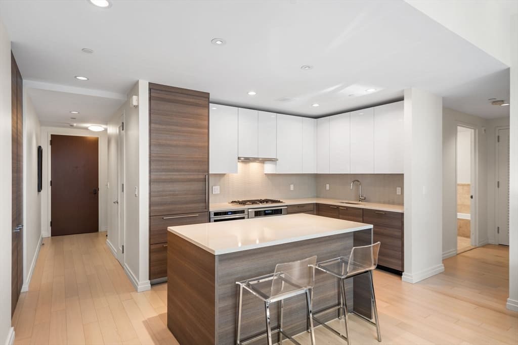 1 Franklin Street #1001 photo 3