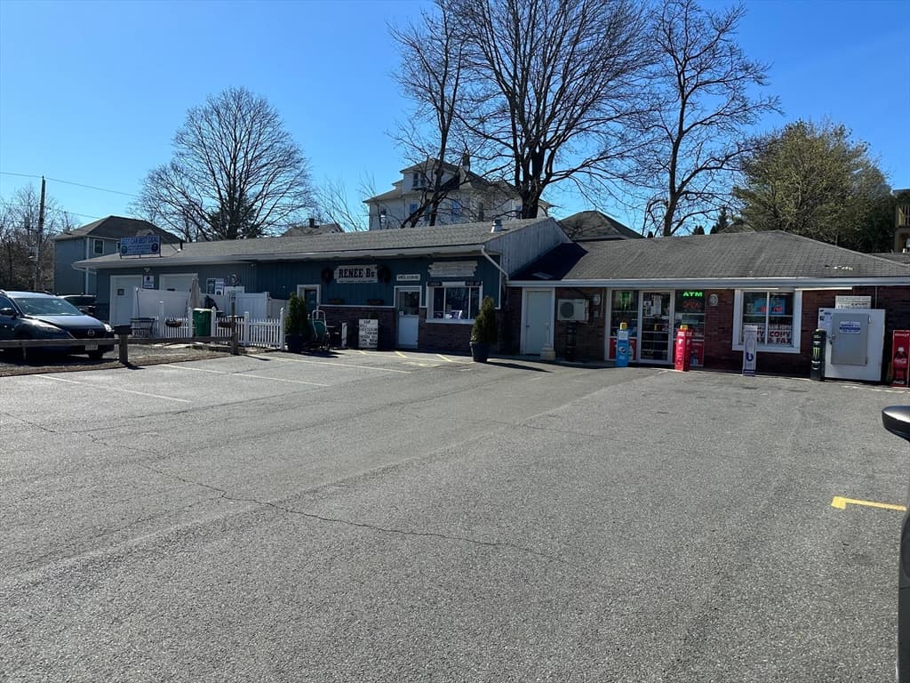 400 E Main St