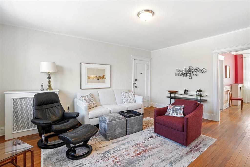 240 Brattle St #42 photo 2