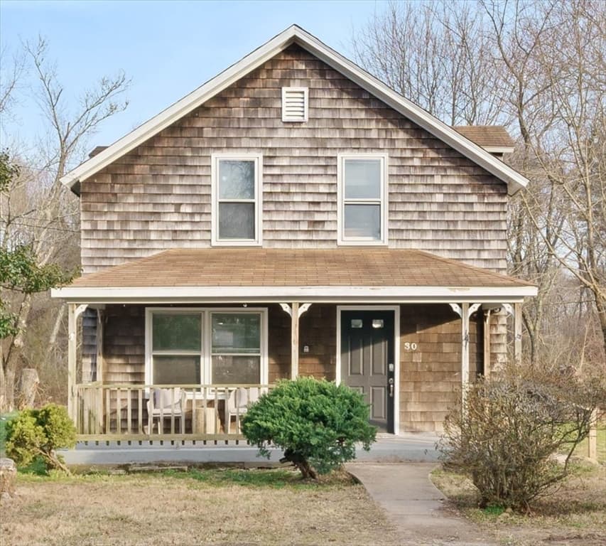 30 Railroad Avenue