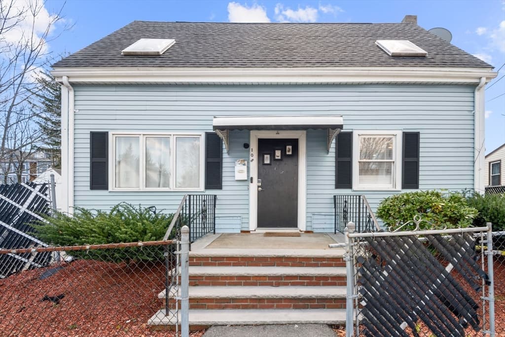 108 Warren St