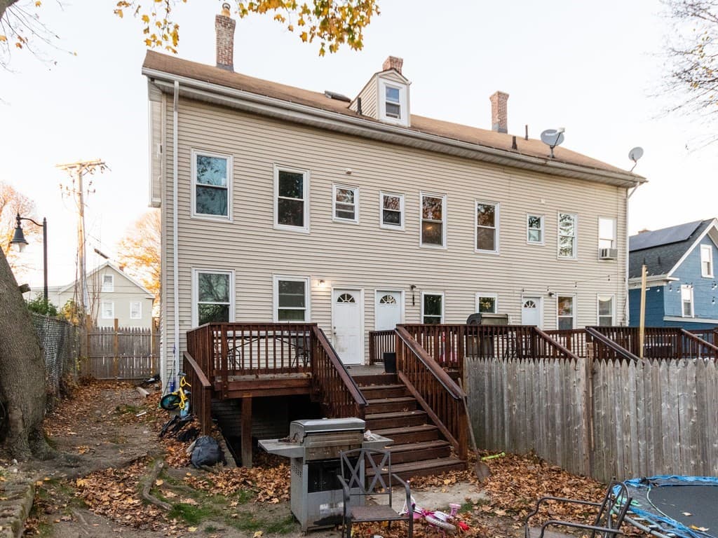 72-74 Chestnut St