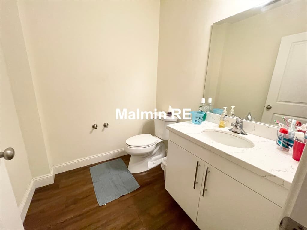 81-85 Amory St #303 photo 5