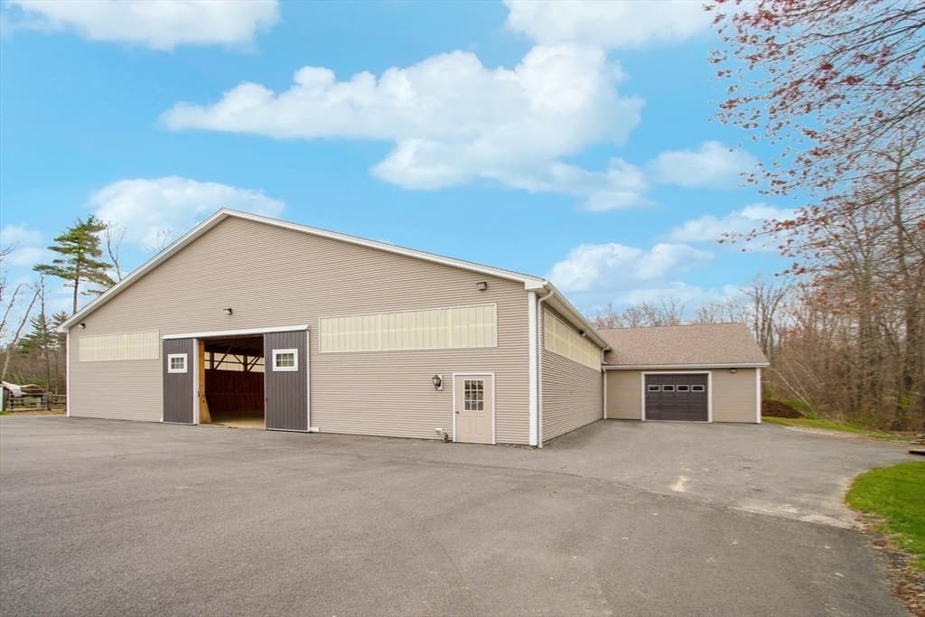 332 Mendon Street photo 4