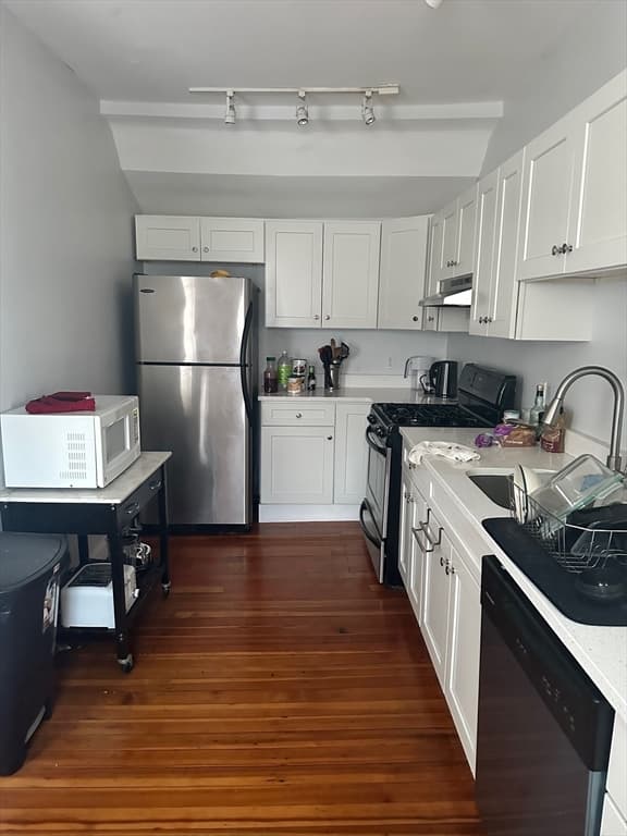 130 Hyde Park #2