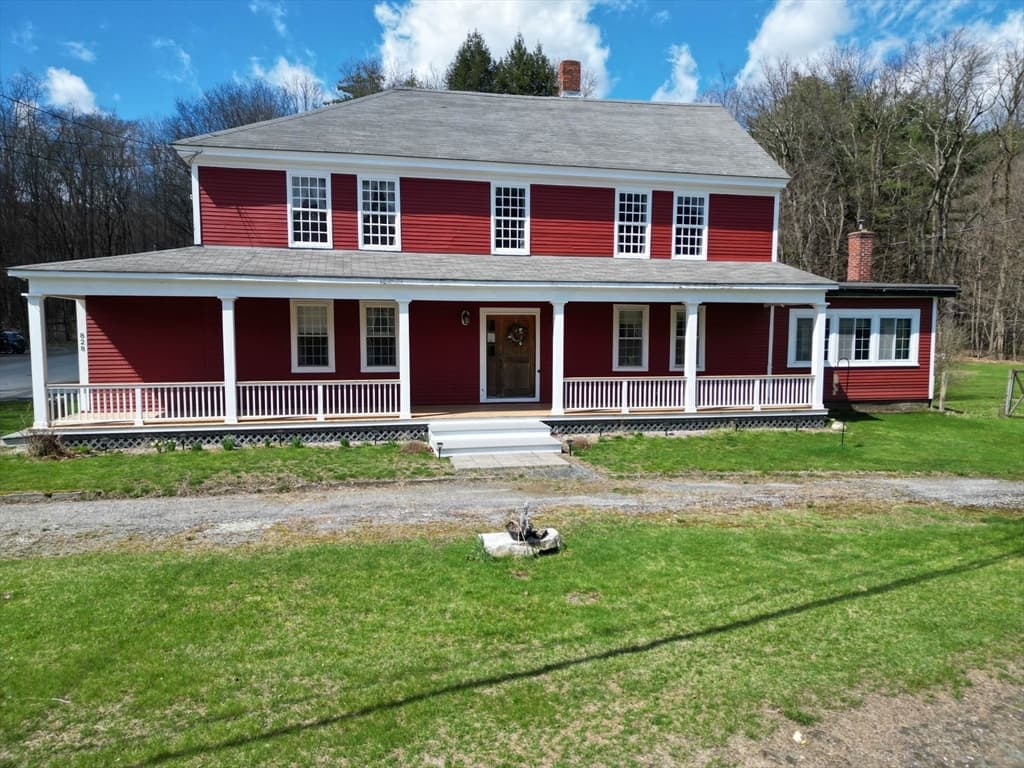 828 Brattleboro photo 4