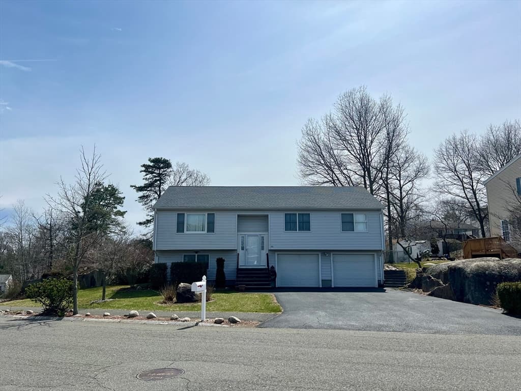 20 Emerald Drive photo 2