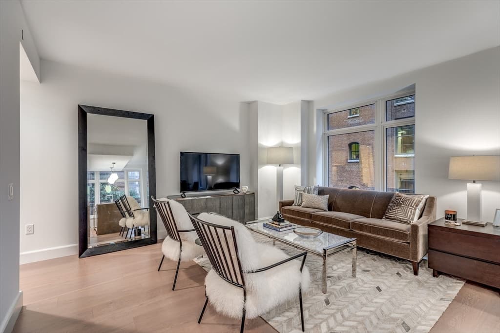 100 Lovejoy Wharf #4K