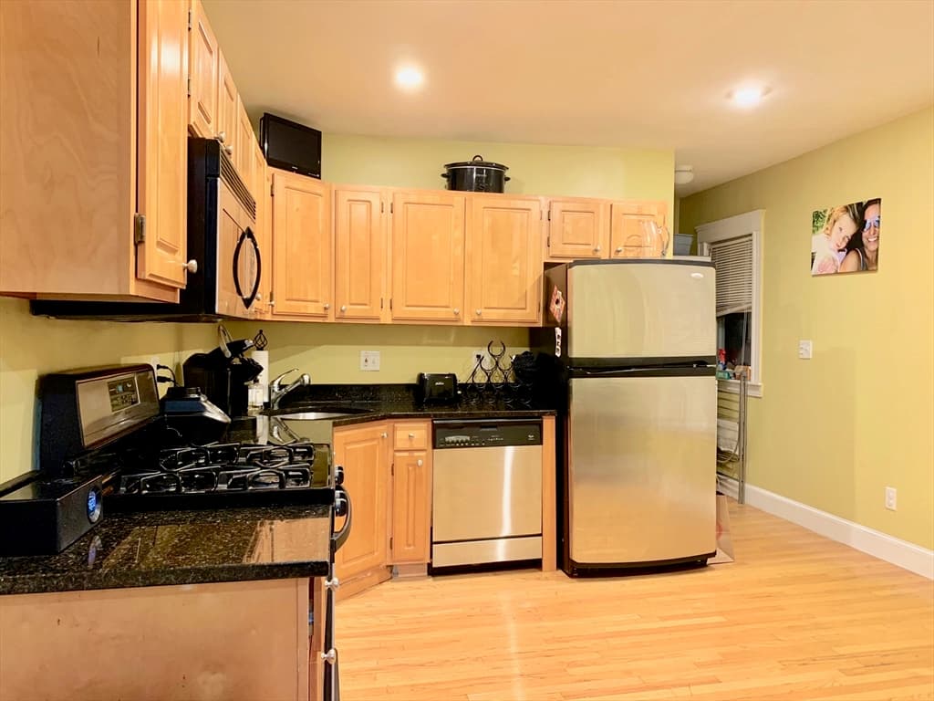 147 Sydney St. #3 photo 4