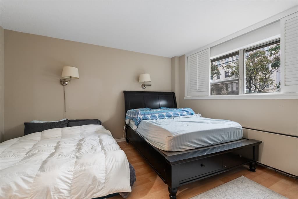 70 Park St #12 photo 5