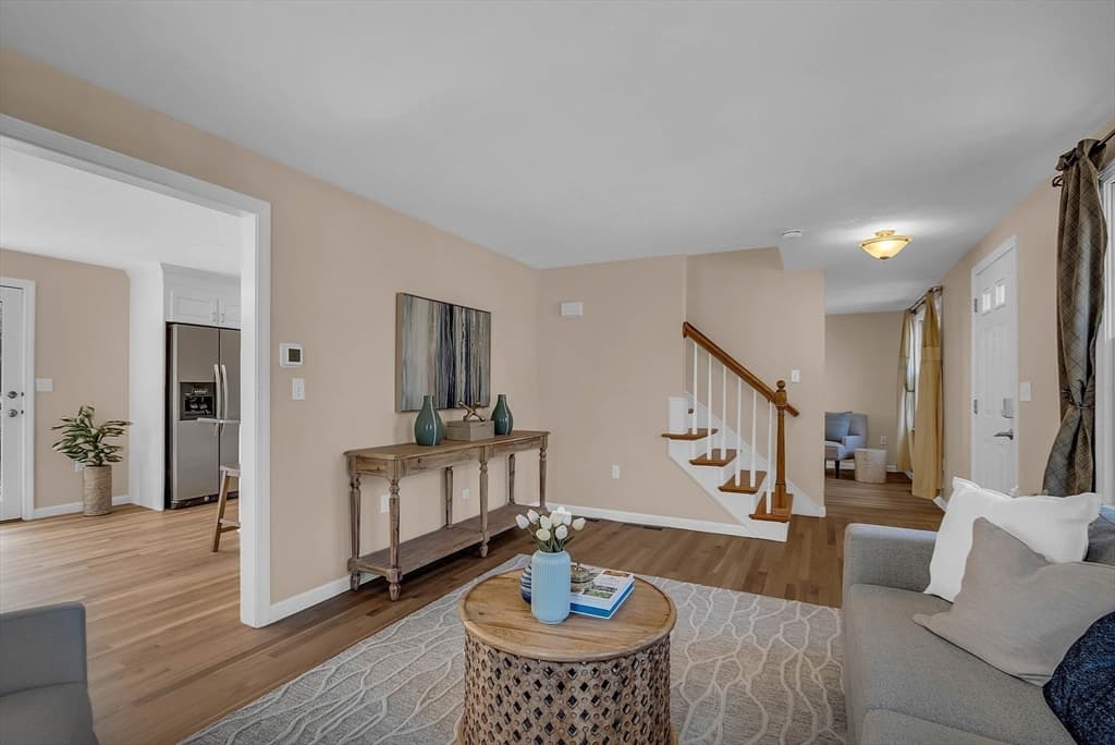 12 Kerry Ln photo 3