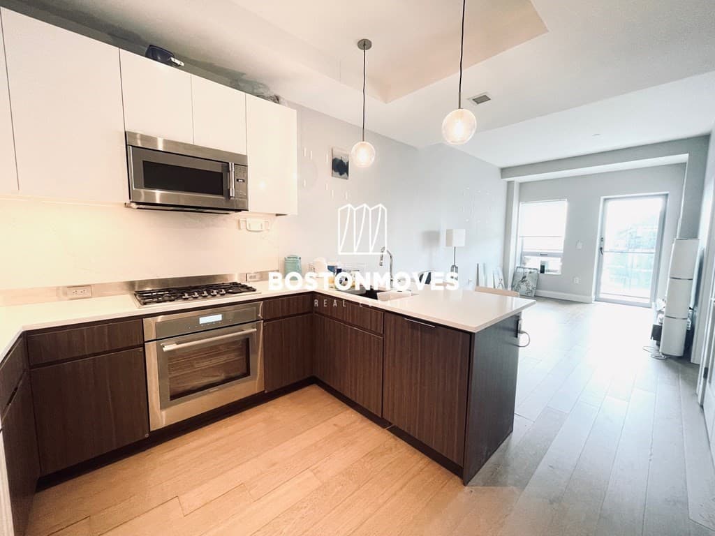 100 Shawmut Ave #809 photo 2