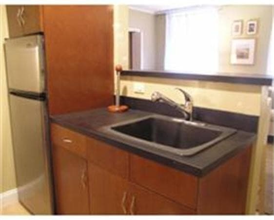 703 Massachusetts Ave #11 photo 4