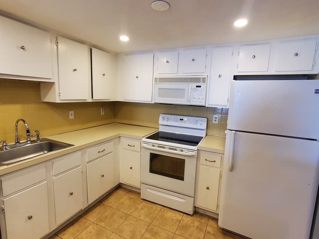 585 Revere Beach Parkway #310 photo 2