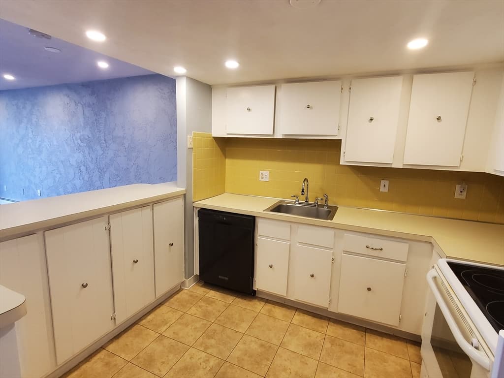 585 Revere Beach Parkway #310 photo 3