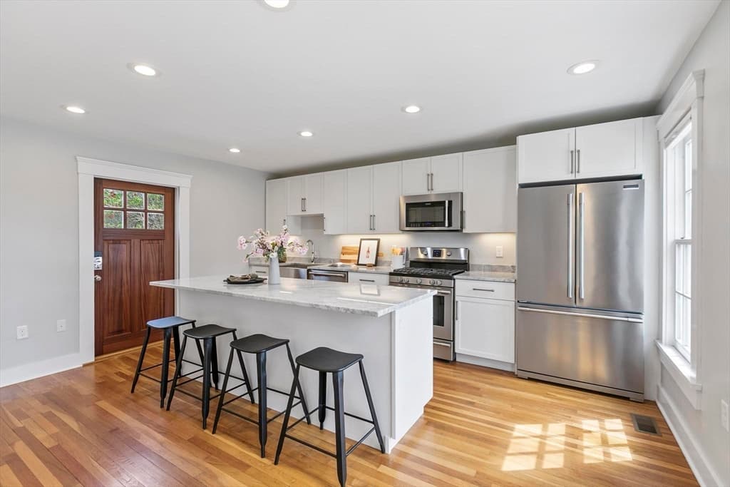 591 Somerville Ave #7 photo 2