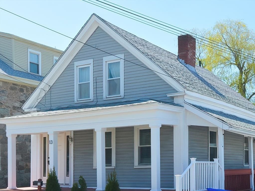 13 Plain St photo 2