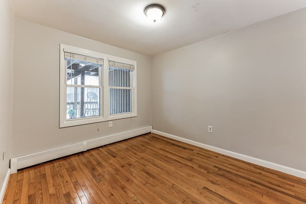 275 Chelsea Street #1 photo 4
