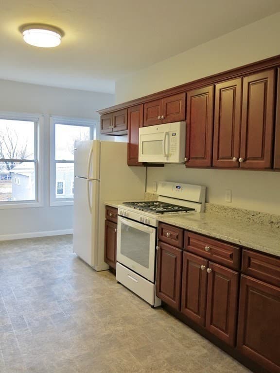 218 Whitman Ave #2 photo 5