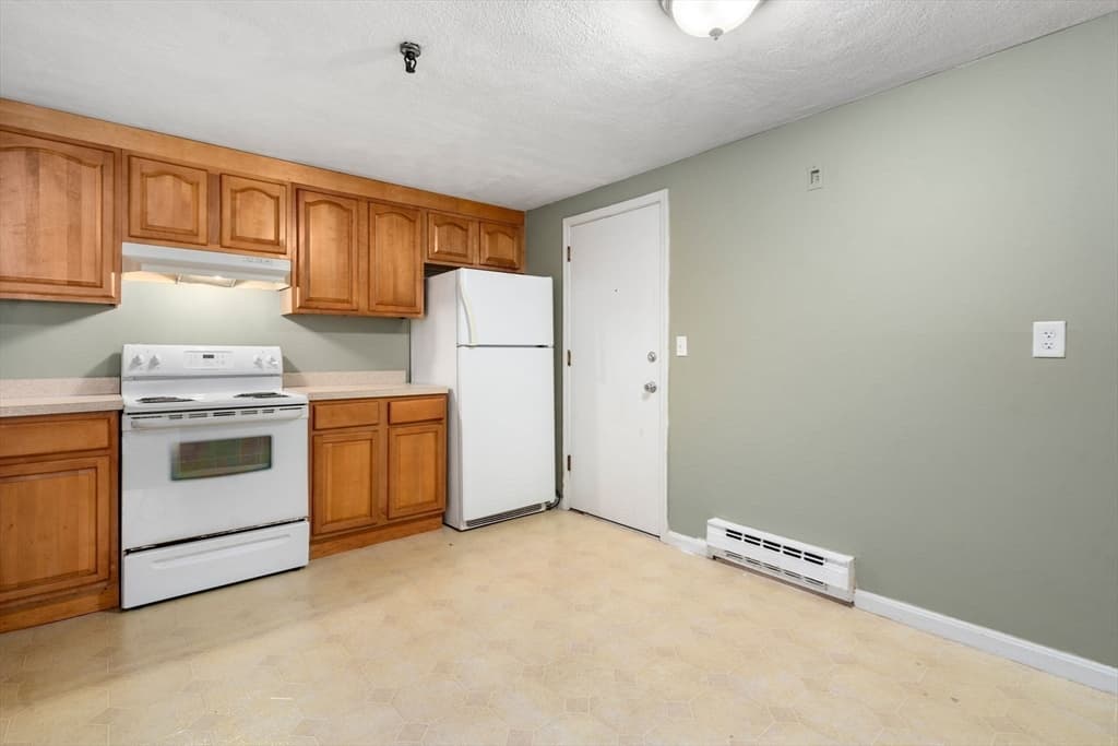 52 Swanson Court #12B photo 5