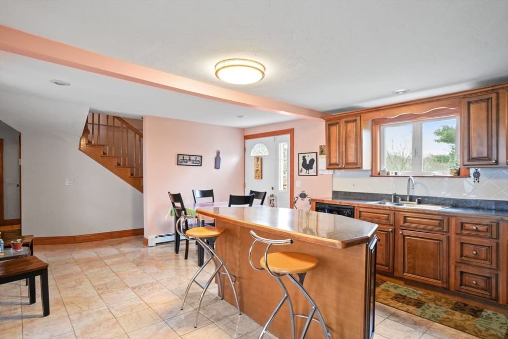 1 Beacon St photo 3