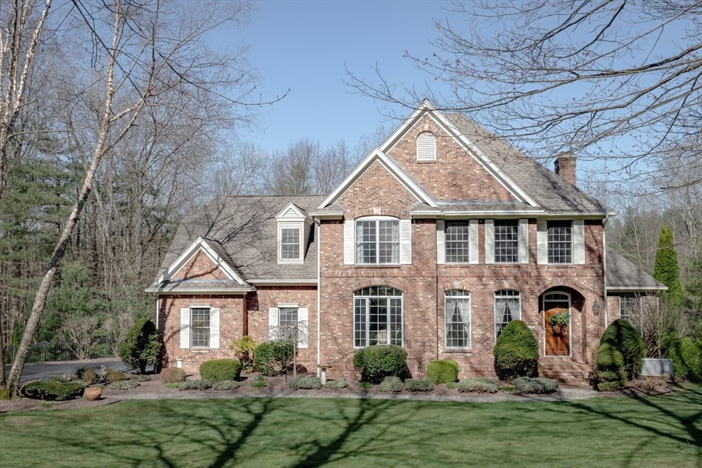 19 Meadow Ln photo 3