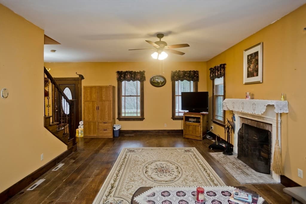 28 Pine Cone Ln photo 5