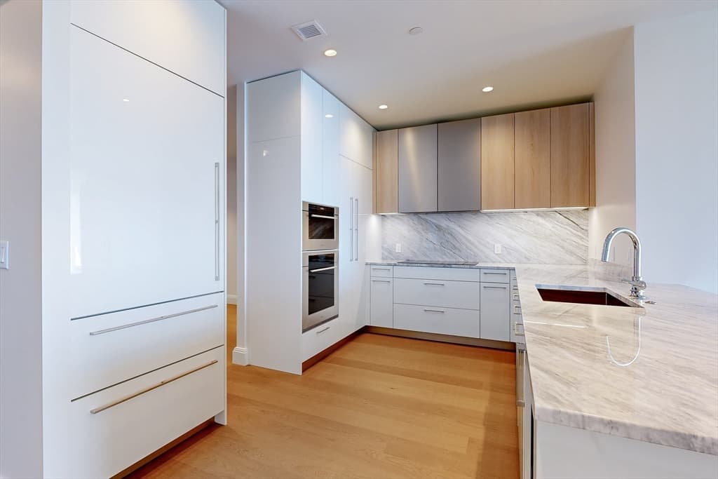 240 Devonshire Street #5809 photo 4