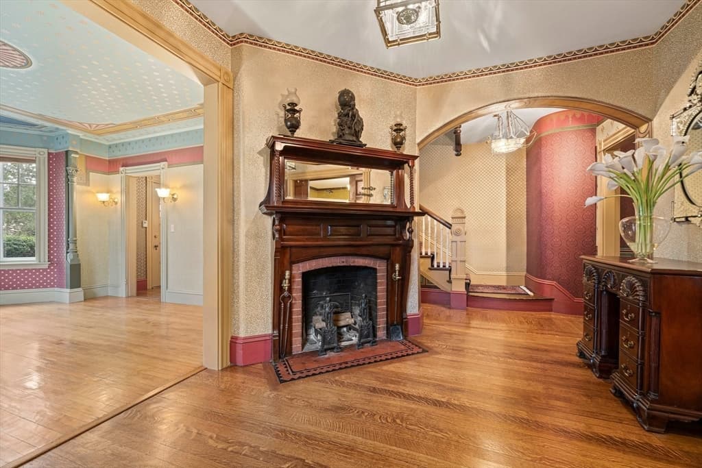 15 Belcher St photo 3
