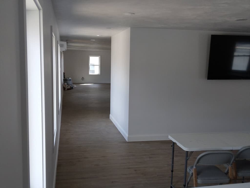 476 Worcester Street photo 5